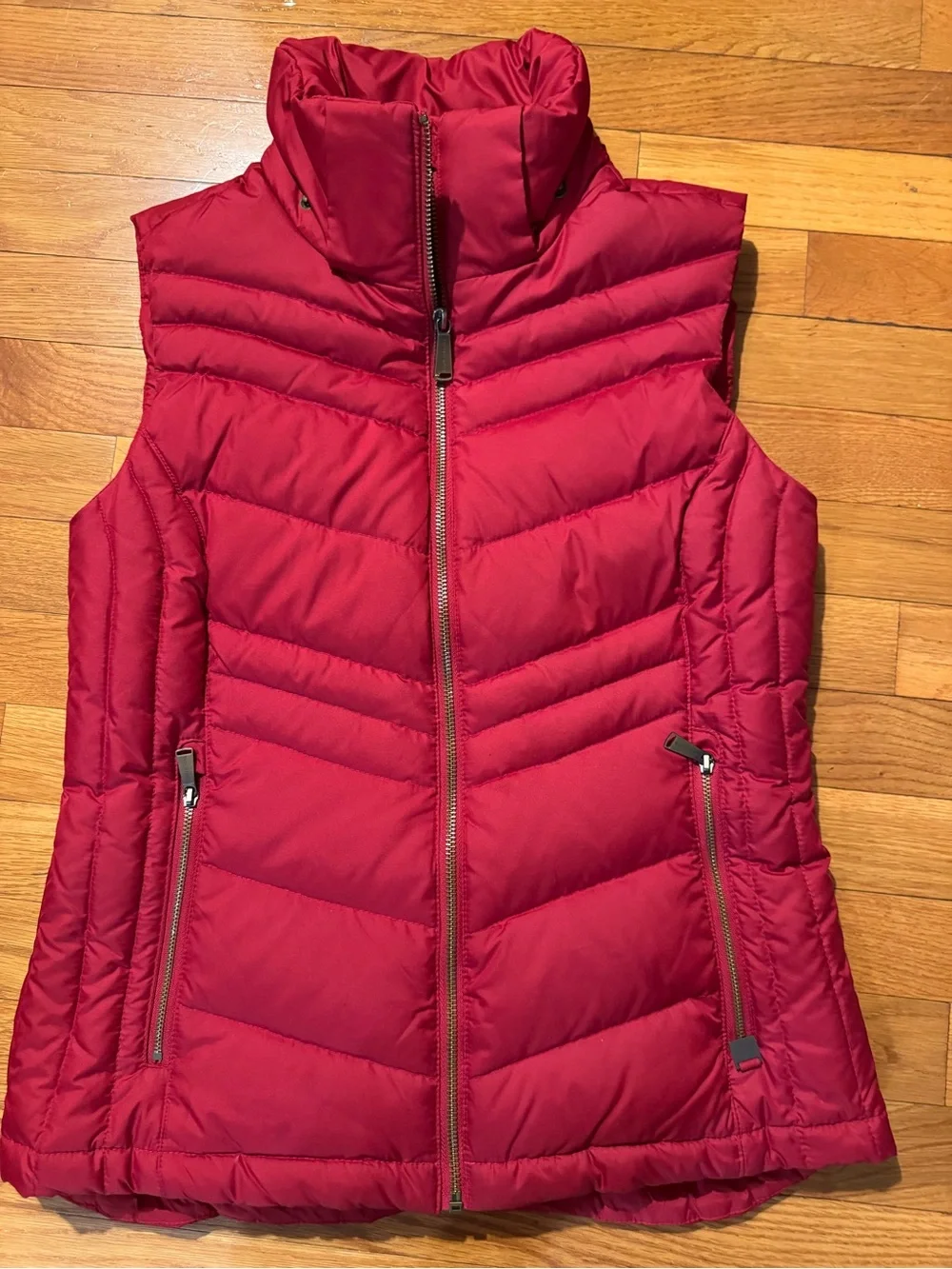 Michael Kors Women’s Small Red Quilted Puffer Vest Full Zip Zip Pockets
